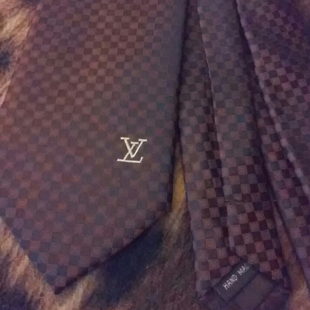 Rare Damier Ebene LV tie